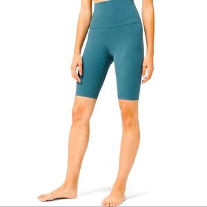 Lululemon Align Super High Rise Short 10”